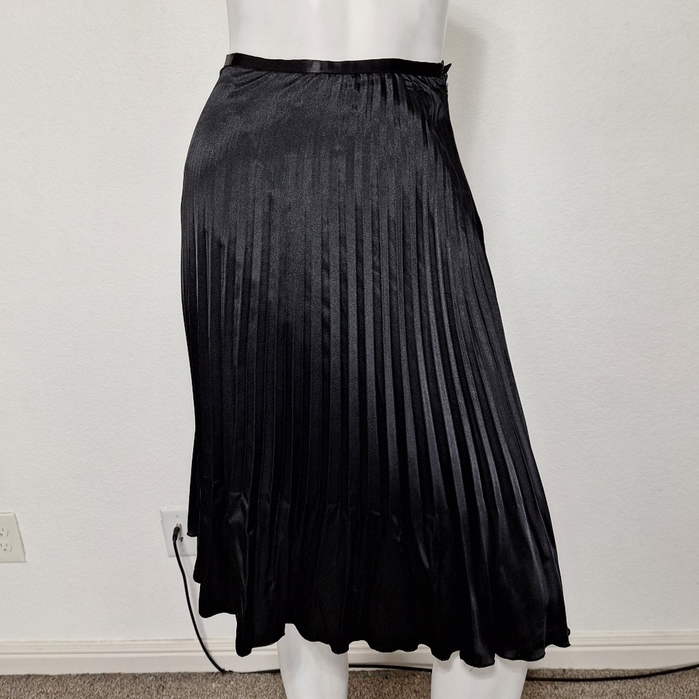 Black Preppy Academia Witchy Side Zip Pleated Satin Midi Skirt Size M